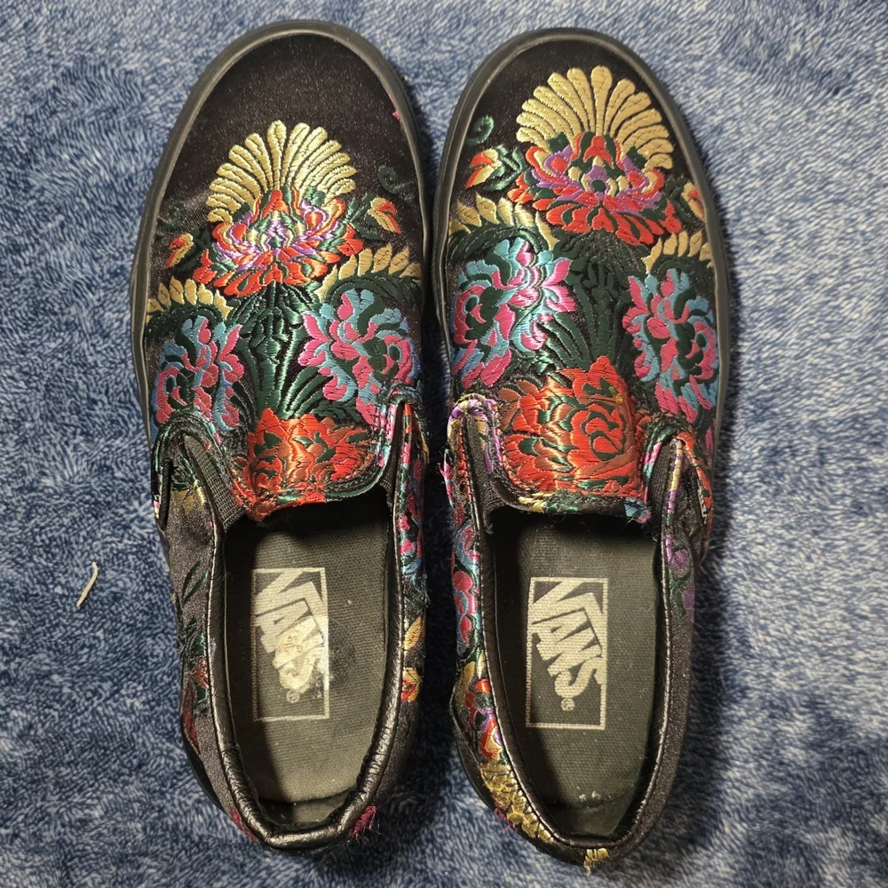 Limited Edition Vans Slip-Ons with Colorful Floral Embroidery (Festival Satin) - Picture 5 of 7